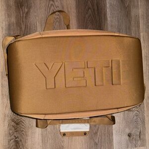 Yeti Crossroads Duffel Bag (New condition)
